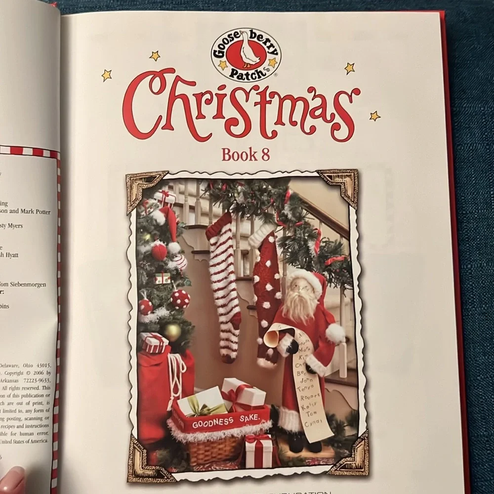 Gooseberry Patch Christmas-Book 8